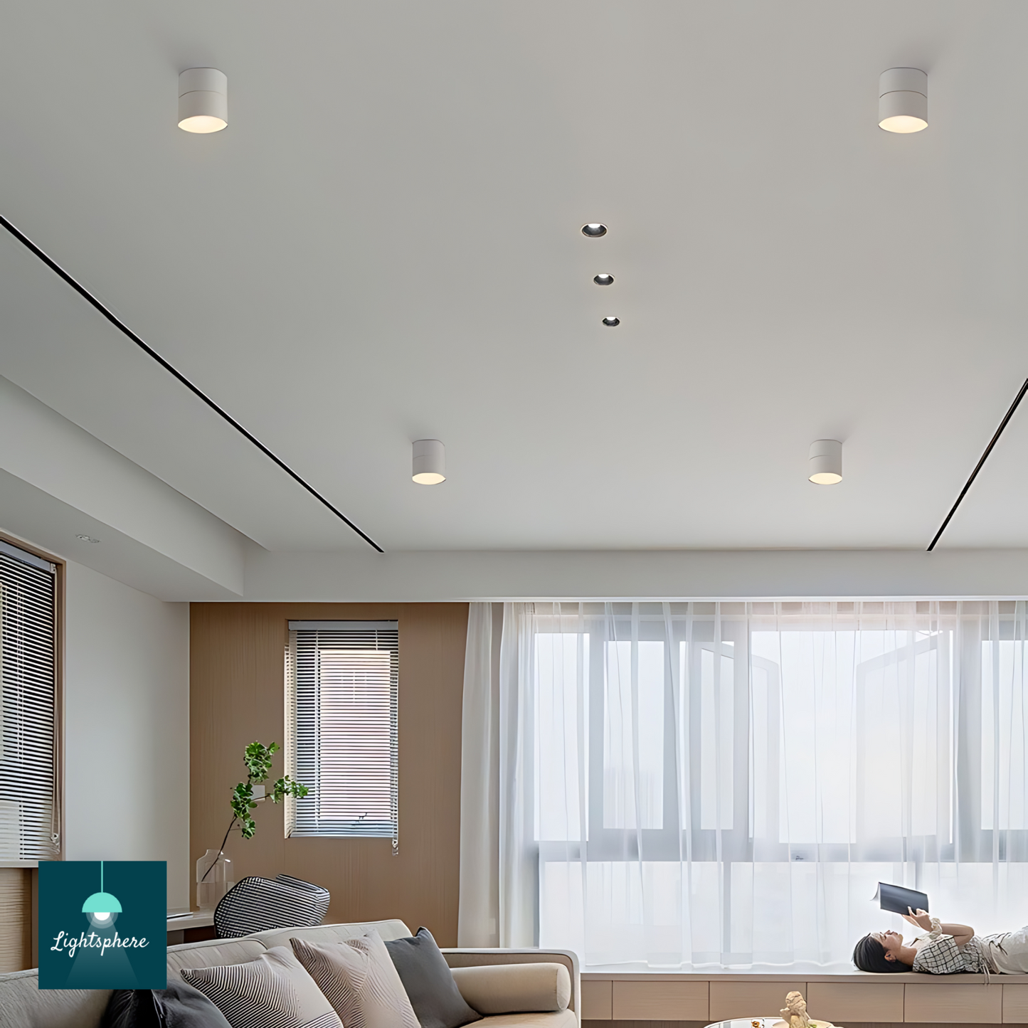 Compact LED downlight